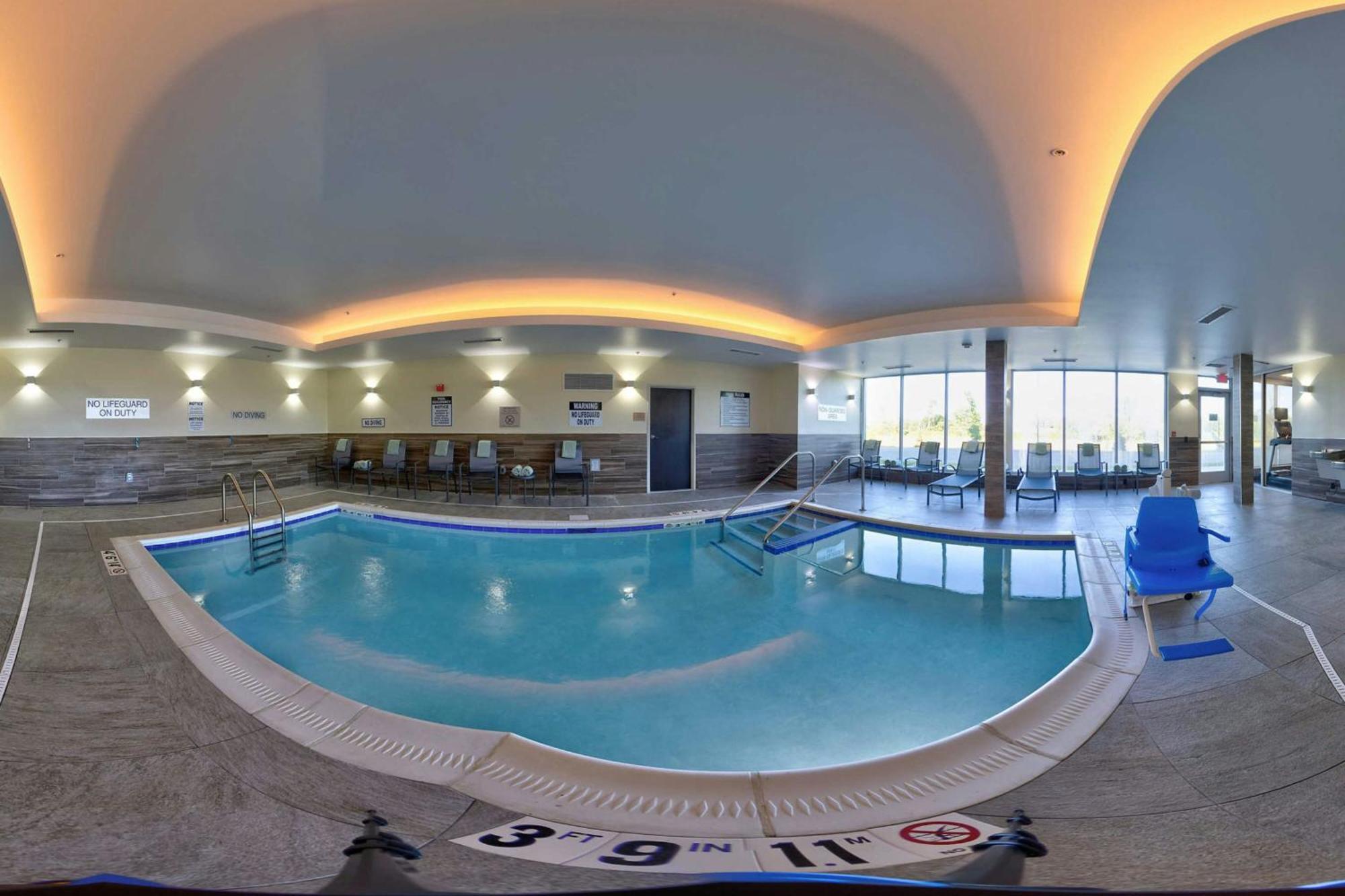 Fairfield Inn & Suites By Marriott Milwaukee Brookfield Ngoại thất bức ảnh