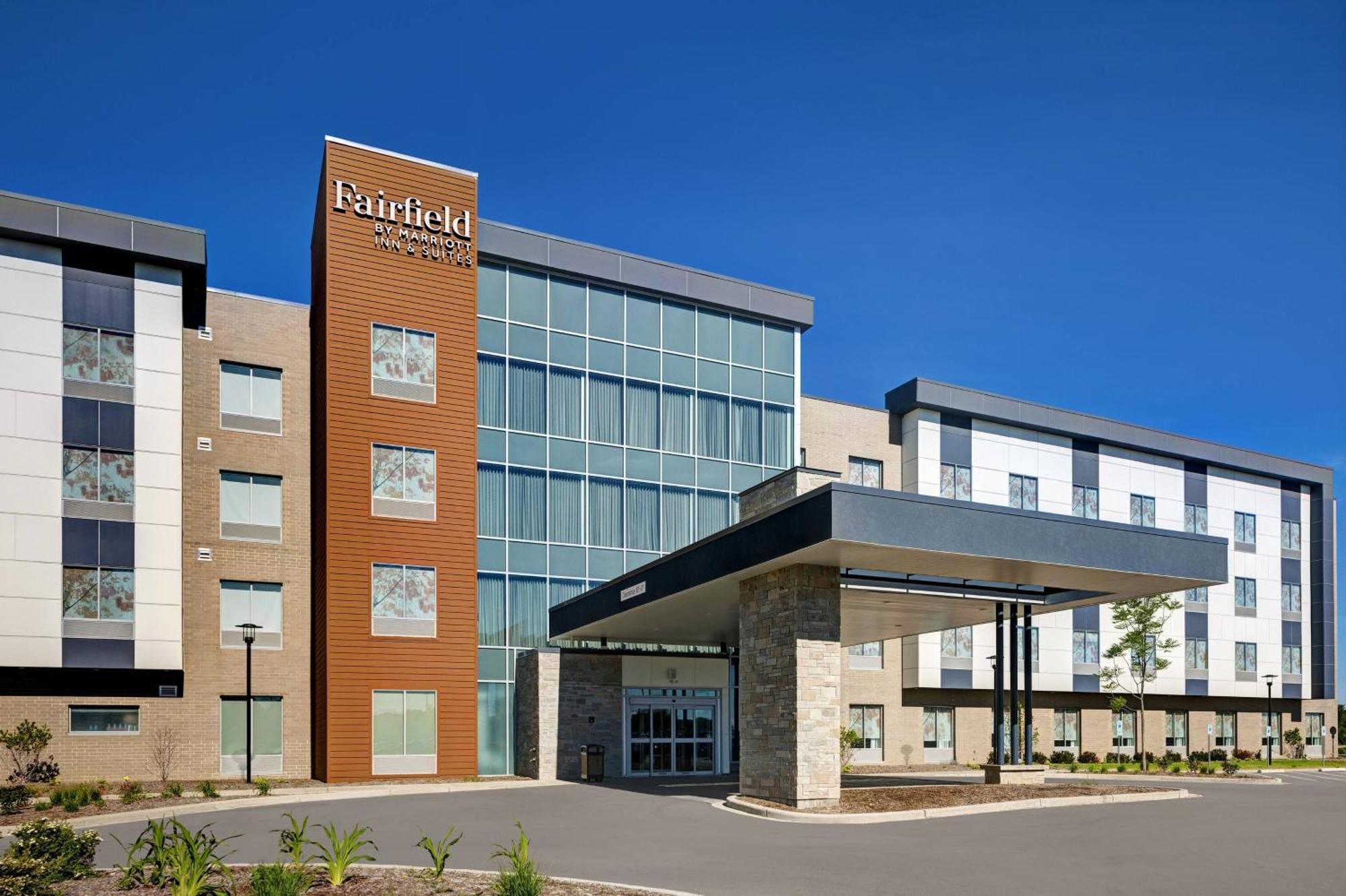 Fairfield Inn & Suites By Marriott Milwaukee Brookfield Ngoại thất bức ảnh