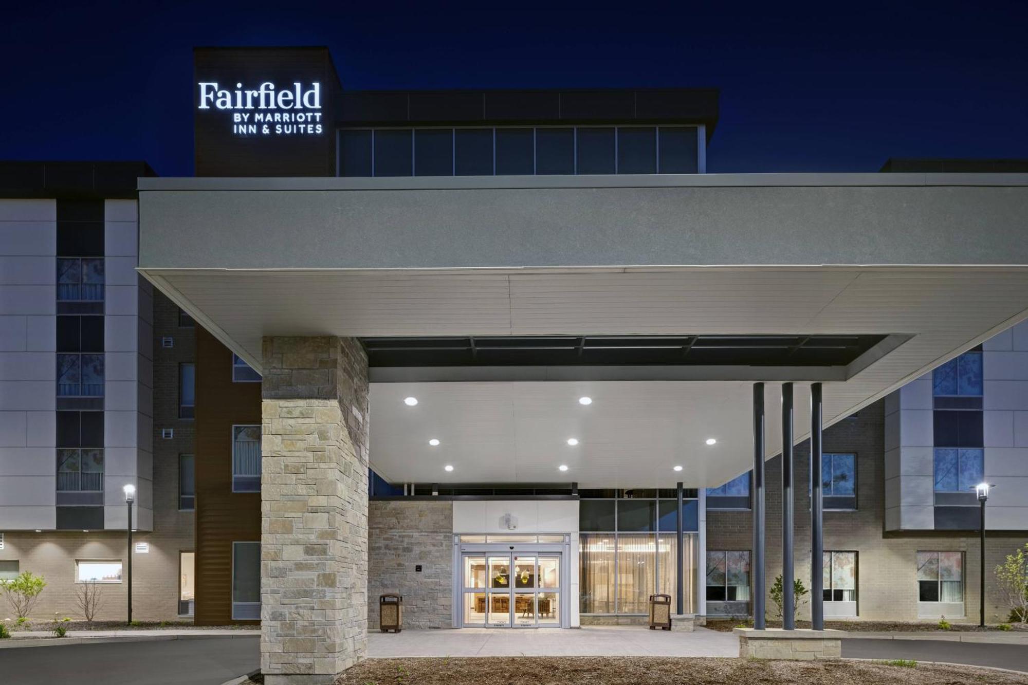 Fairfield Inn & Suites By Marriott Milwaukee Brookfield Ngoại thất bức ảnh